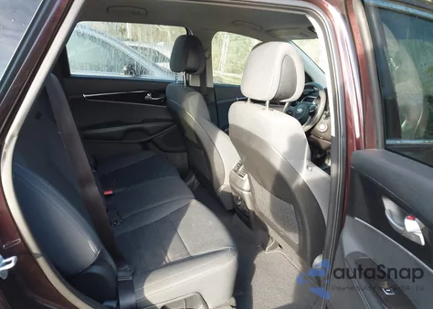 2016 Kia Sorento 2.4L Lx z USA, uszkodzony, nr VIN 5XYPG4A33GG041253